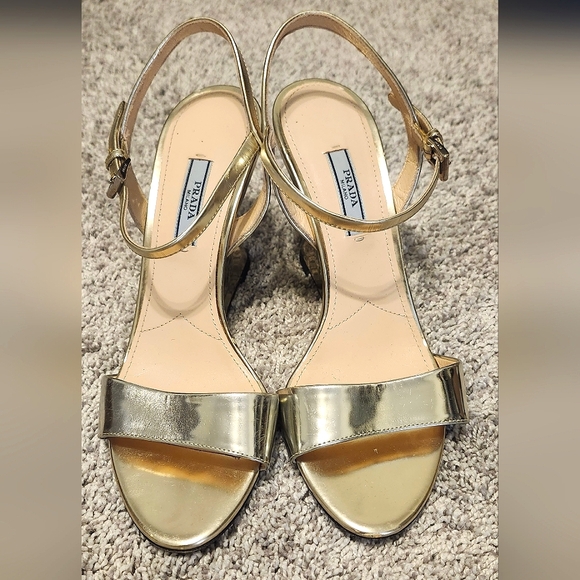 Prada $690 Authentic Patent Leather Unique Wedge Sandals Size 38 (8) Gold - Picture 1 of 6